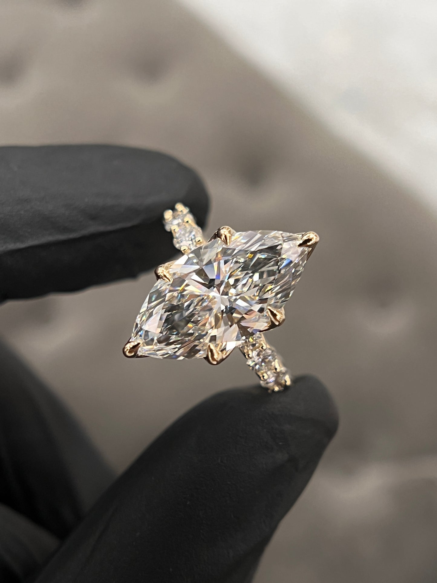 Marquise & infinite round band