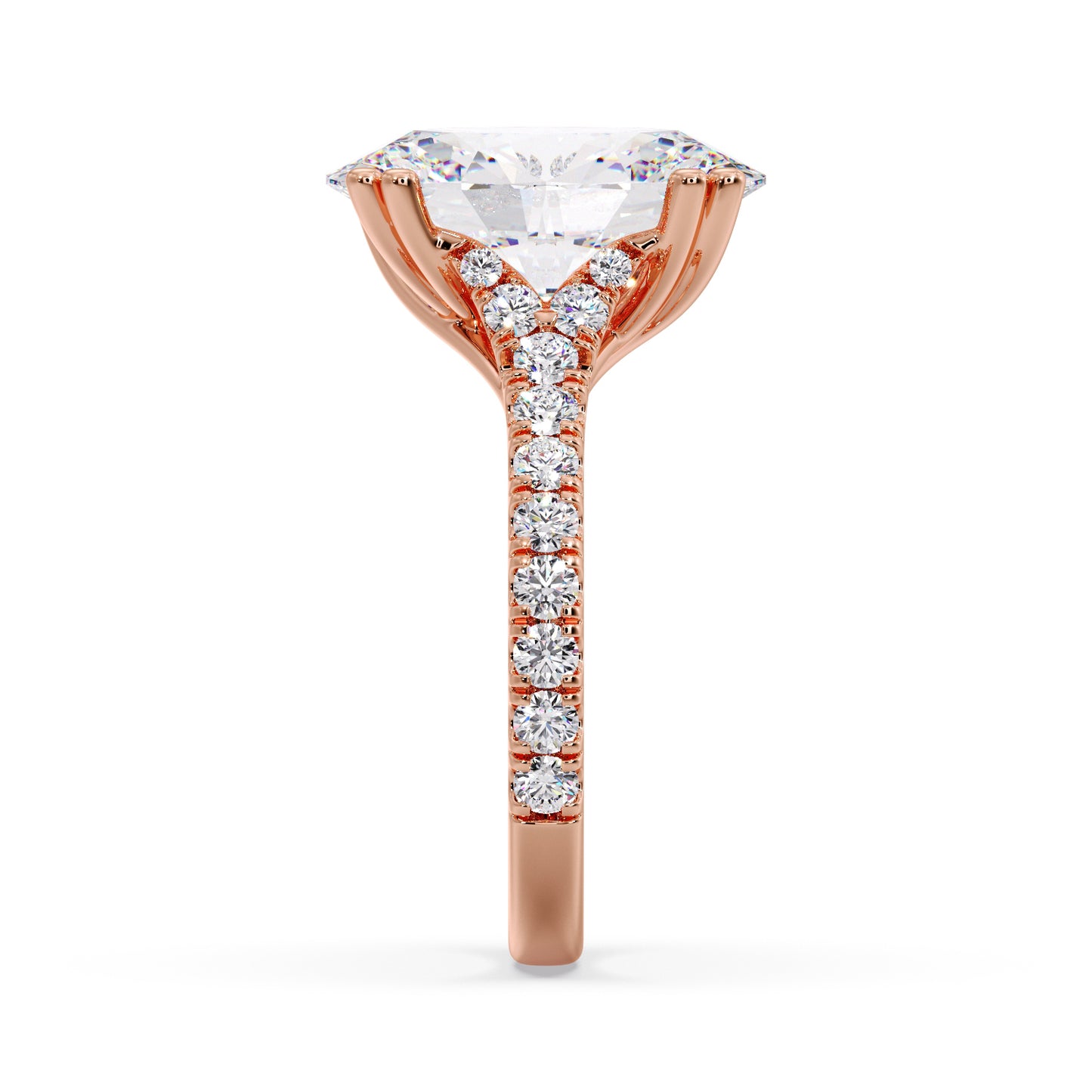 Oval diamond center in the luna sol setting